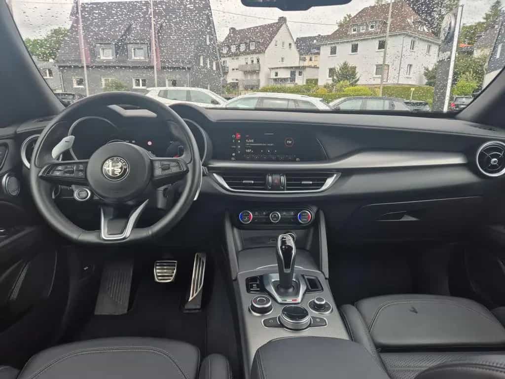 Alfa Romeo Stelvio Veloce Diesel AT 8 Allradantrieb*Premium 04/2024-photo-8