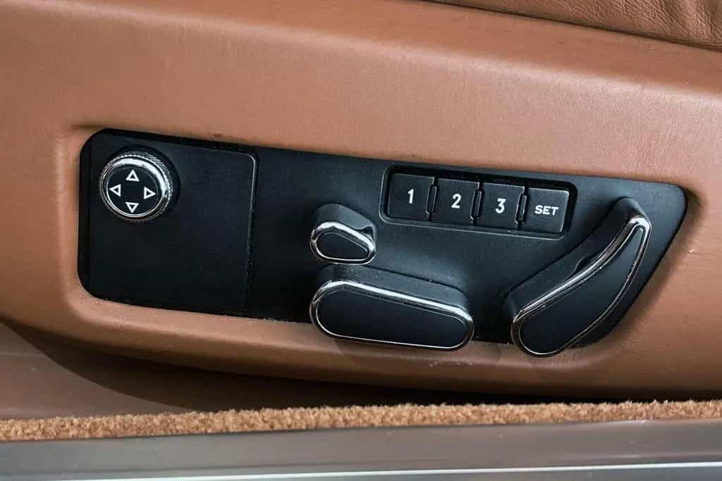 Bentley Continental GT 6.0 W12 06/2009-photo-17