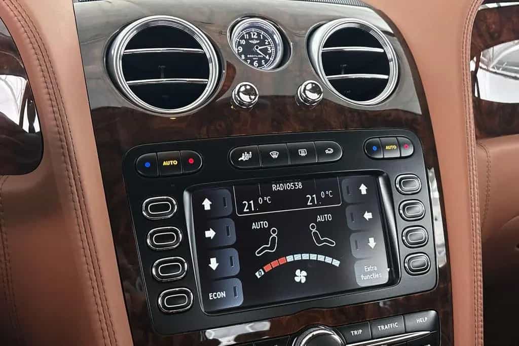 Bentley Continental GT 6.0 W12 06/2009-photo-24