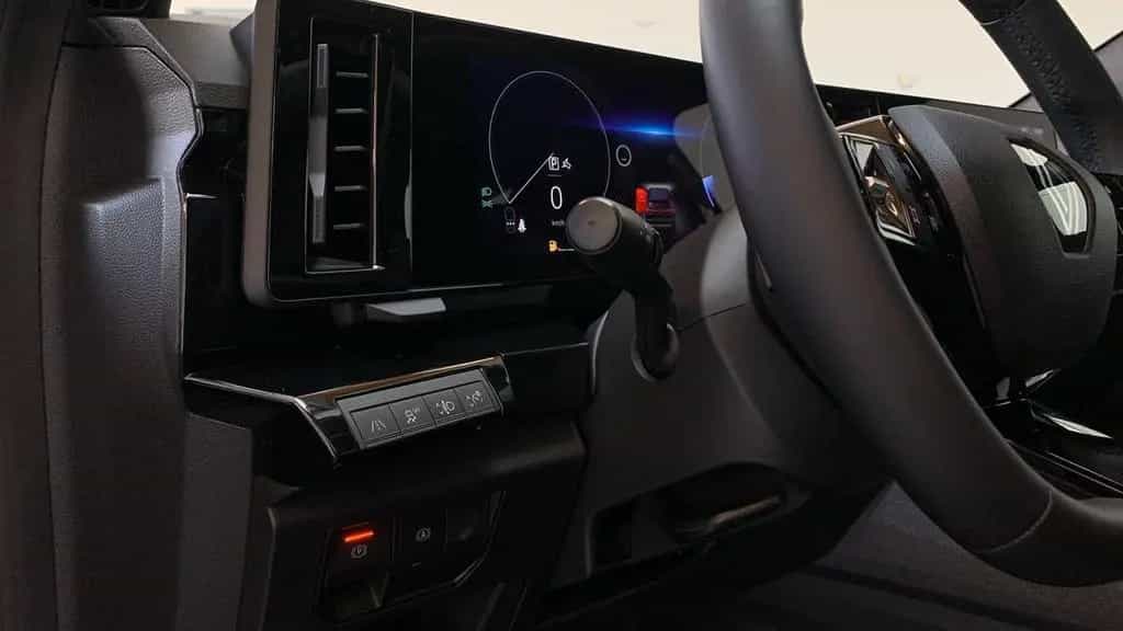 Renault Austral 1.3 TCE 160 EVOLUTION LED+SHZ+KAMERA+DAB 04/2024-photo-20