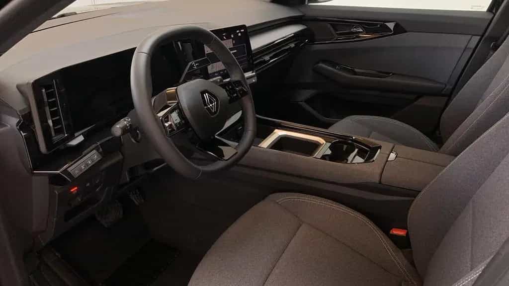 Renault Austral 1.3 TCE 160 EVOLUTION LED+SHZ+KAMERA+DAB 04/2024-photo-8