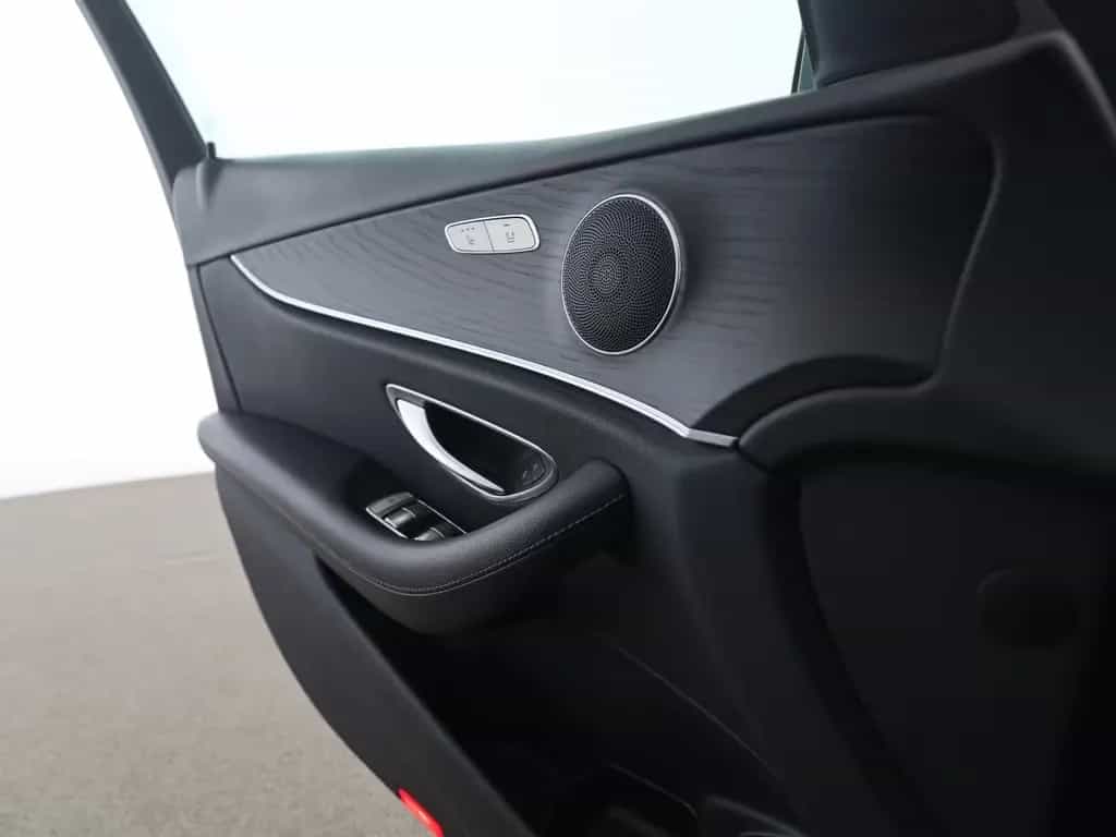 Mercedes-Benz E 200 4M Sportstyle Avantgarde Comand Kamera 06/2020-photo-13