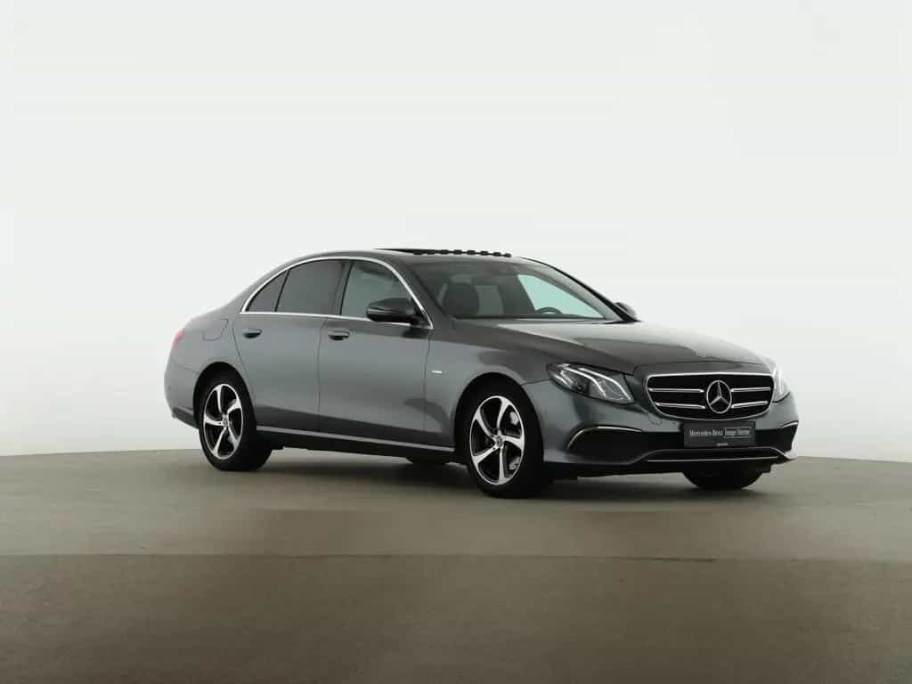 Mercedes-Benz E 200 4M Sportstyle Avantgarde Comand Kamera 06/2020-photo-8