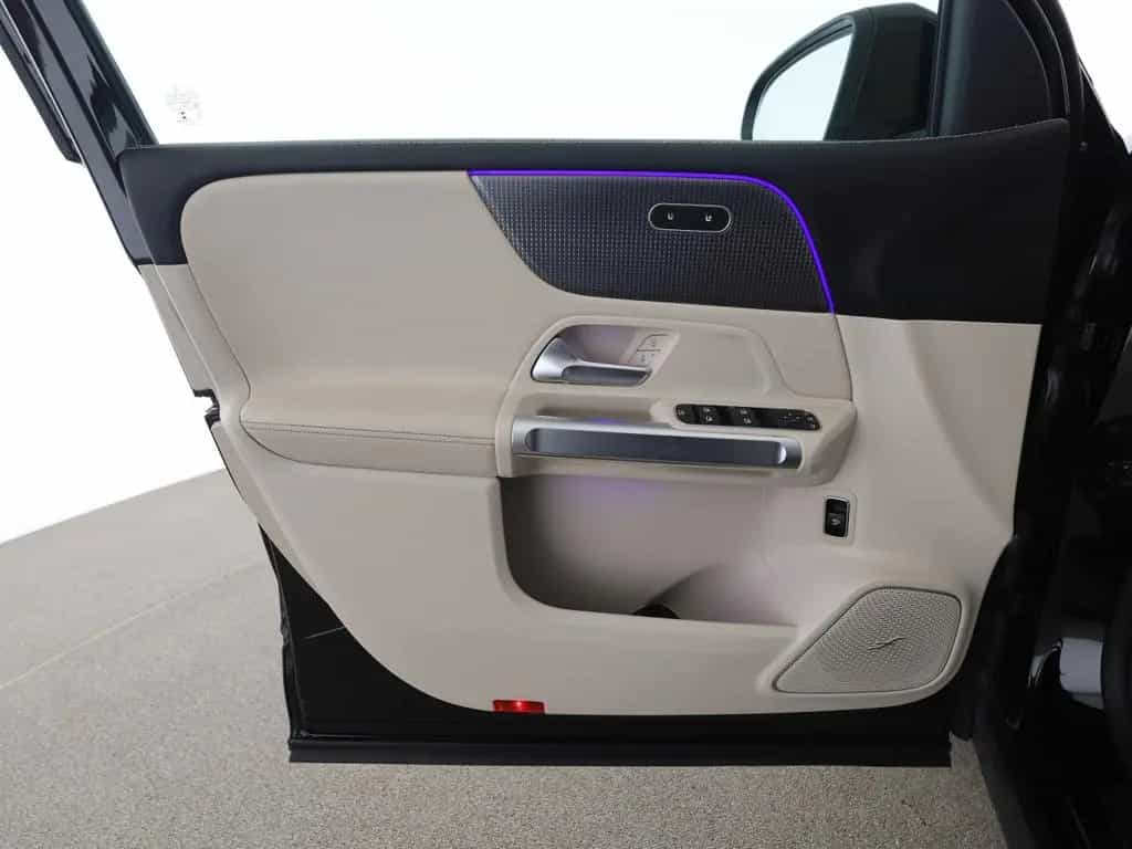 Mercedes-Benz GLB-Class d Progressive Standhz Pano Burmester 09/2022-photo-12