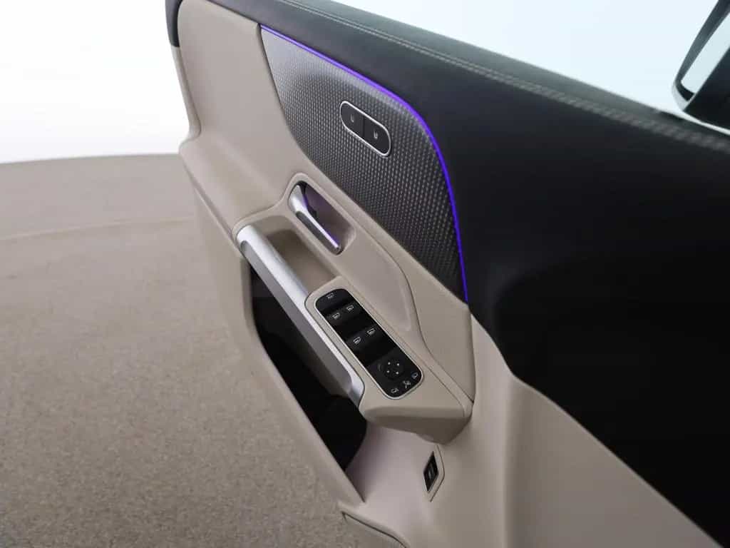 Mercedes-Benz GLB-Class d Progressive Standhz Pano Burmester 09/2022-photo-13