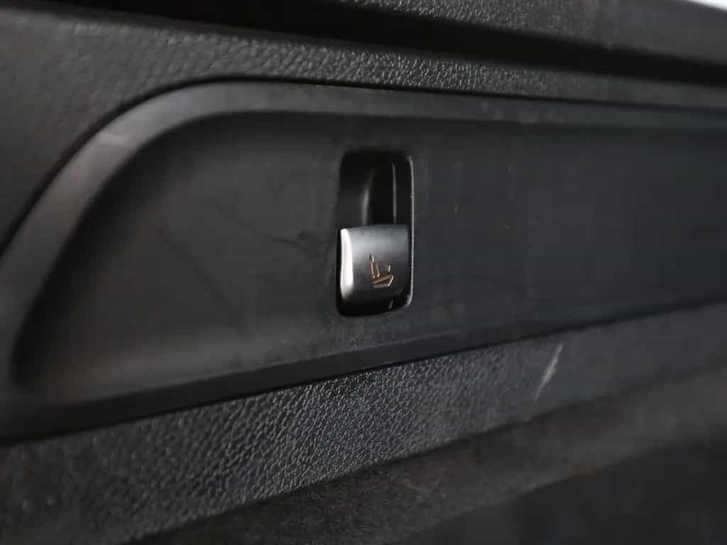 Mercedes-Benz GLC 300 4M AMG Comand AHK Leder Kamera LED Navi 12/2018-photo-22