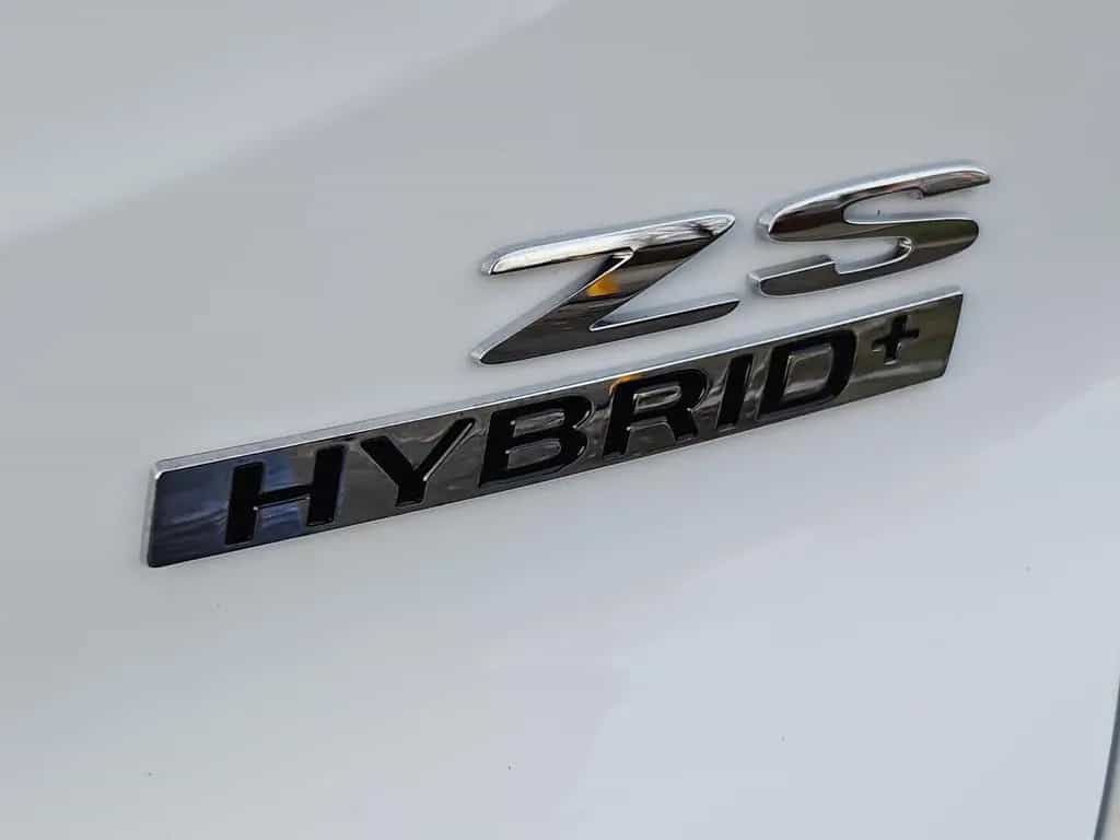 MG ZS Luxury 1.5 Hybrid+ Autom LED ACC GJR RFK SHZ 12/2024-photo-19