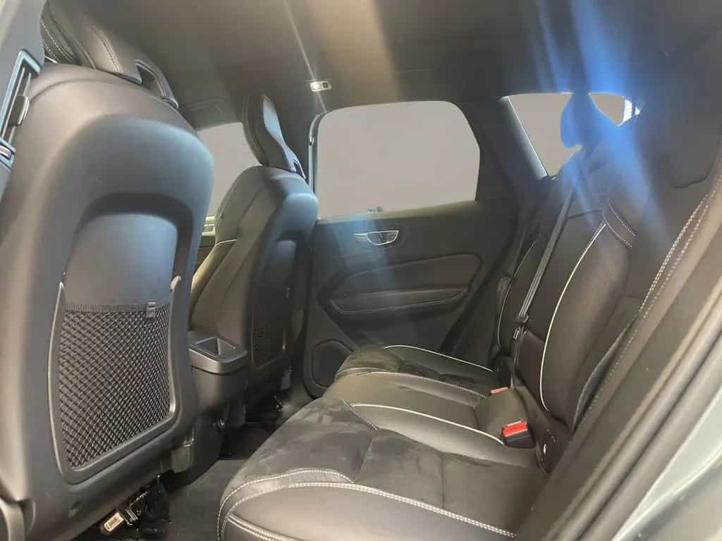 Volvo XC60 D5- R Design ACC AHK AUT Kam. Navi Sportp. 11/2018-photo-14