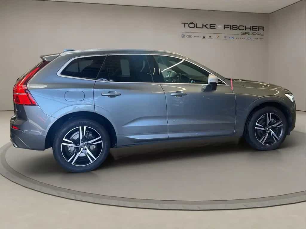 Volvo XC60 D5- R Design ACC AHK AUT Kam. Navi Sportp. 11/2018-photo-5