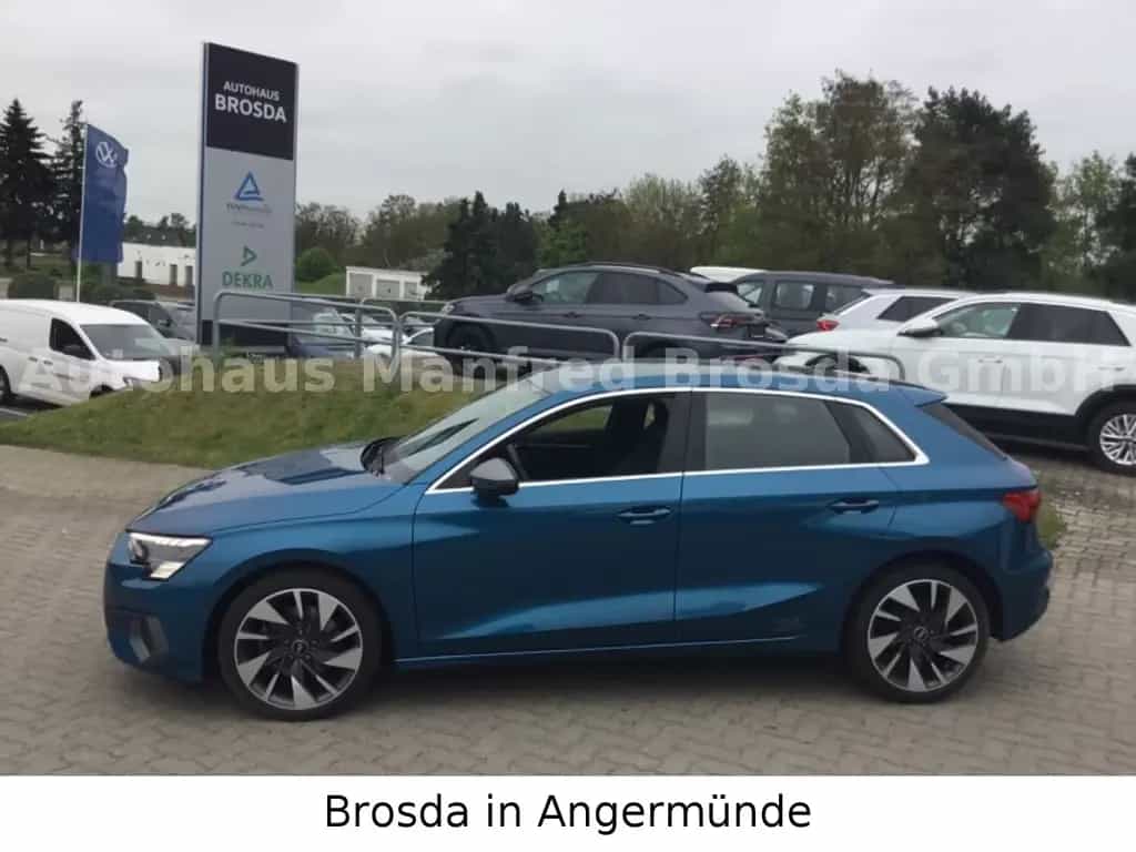 Audi A3 Sportback 35 TFSI edition one 02/2021-photo-3