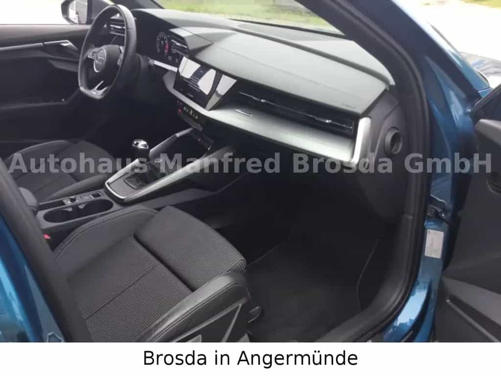 Audi A3 Sportback 35 TFSI edition one 02/2021-photo-8