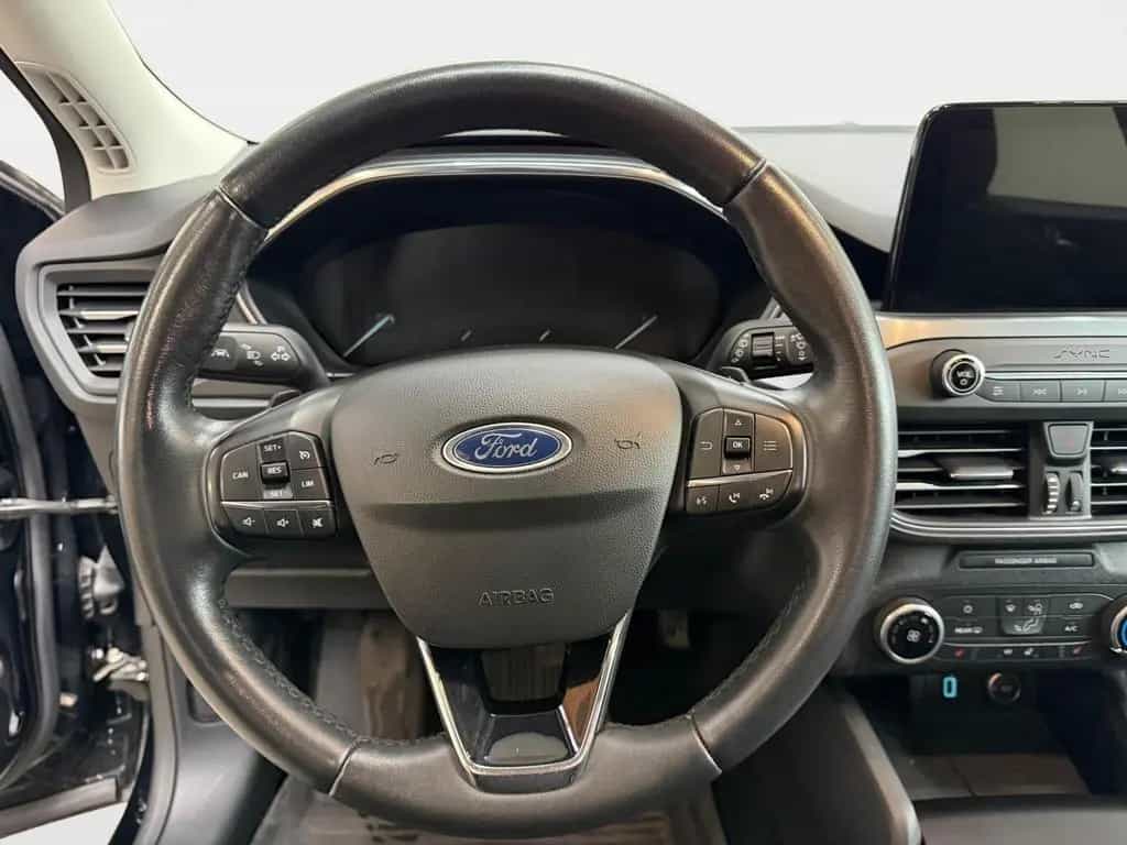 Ford Focus Turnier 1.0 EcoBoost Active AHK NAVI Ga... 05/2019-photo-9