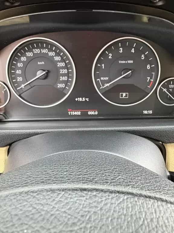 BMW 3 Series 330 3 Touring 330 i xDrive Luxury Line 11/2016-photo-13