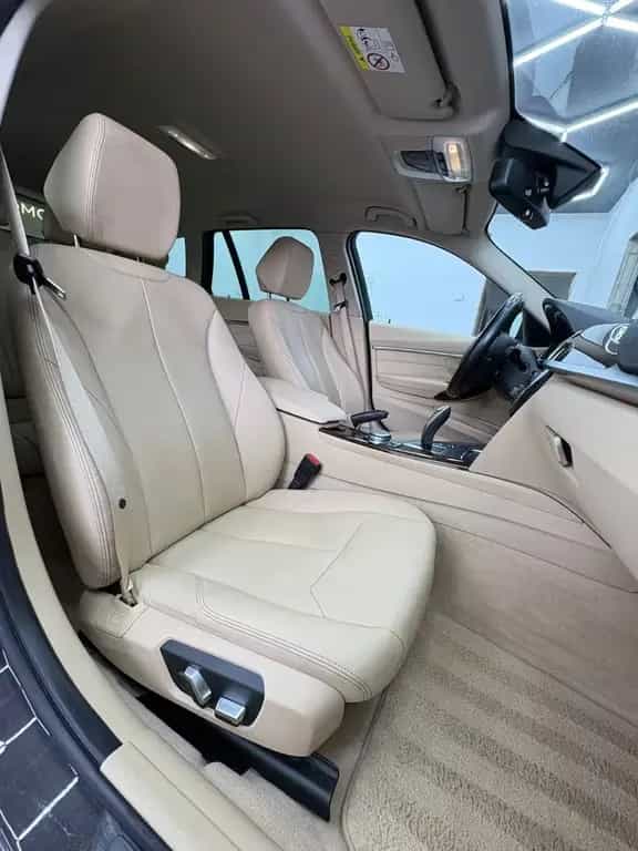 BMW 3 Series 330 3 Touring 330 i xDrive Luxury Line 11/2016-photo-14