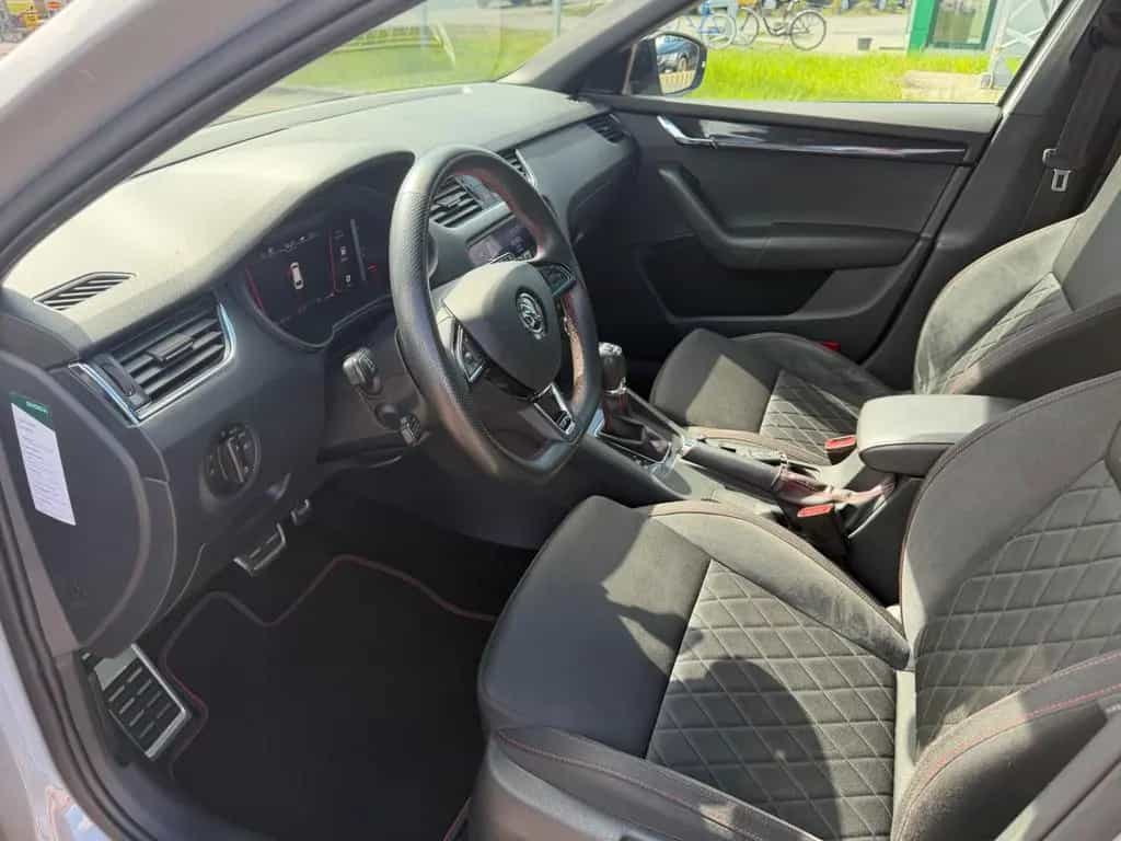 Skoda Octavia Combi RS 2.0TDI 4x4 ACC 09/2019-photo-13