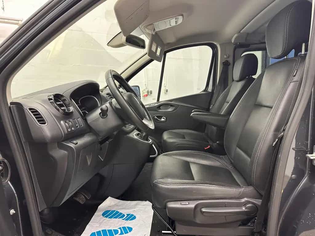 Renault Trafic Combi L1H1 SpaceClass+LEDER,AHK+KAMERA 11/2020-photo-9