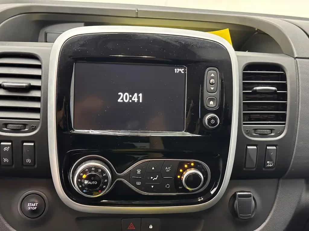 Renault Trafic Combi L1H1 SpaceClass+LEDER,AHK+KAMERA 11/2020-photo-21