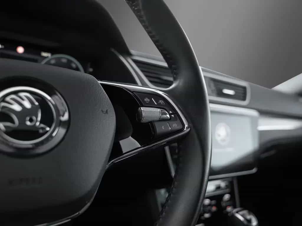 Skoda Superb Style 4x4 AHK Business-Paket Columbus 08/2022-photo-17