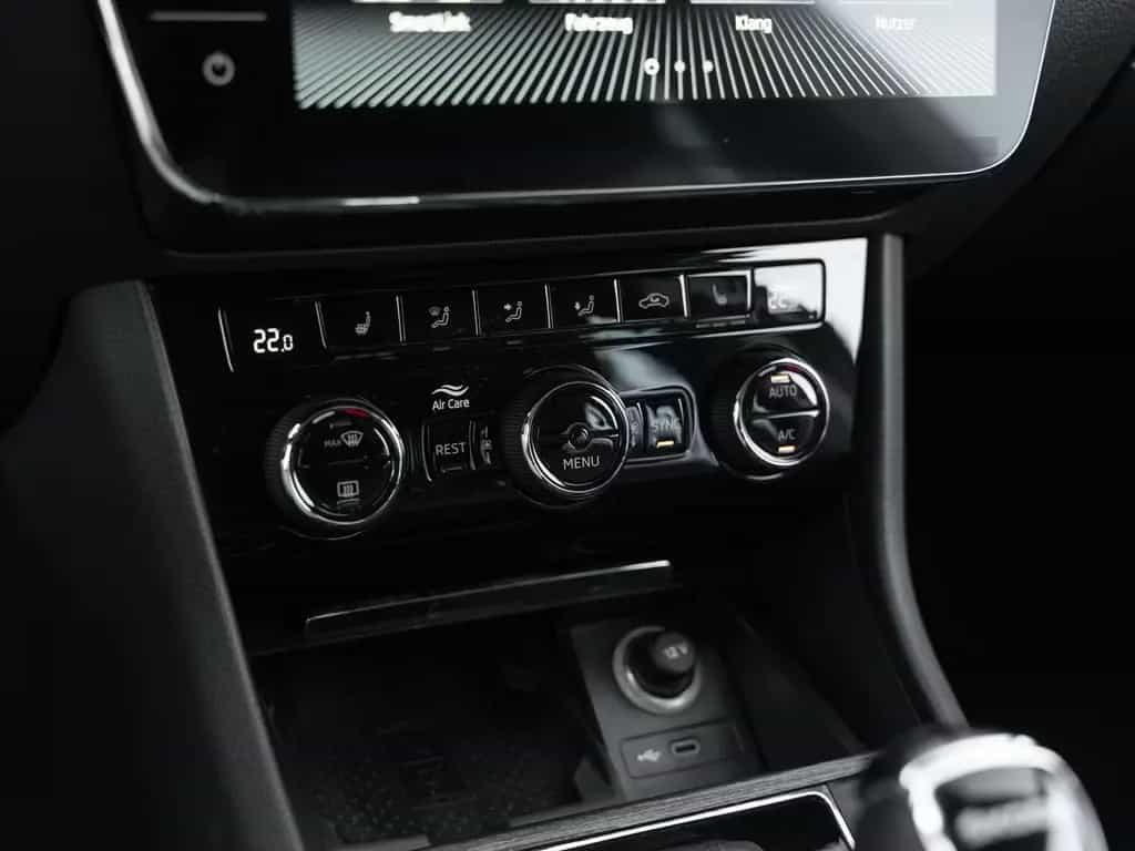 Skoda Superb Style 4x4 AHK Business-Paket Columbus 08/2022-photo-23