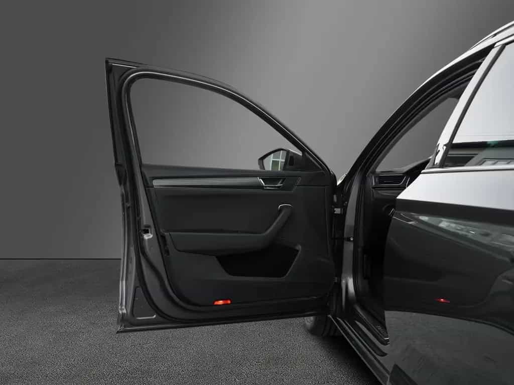 Skoda Superb Style 4x4 AHK Business-Paket Columbus 08/2022-photo-27