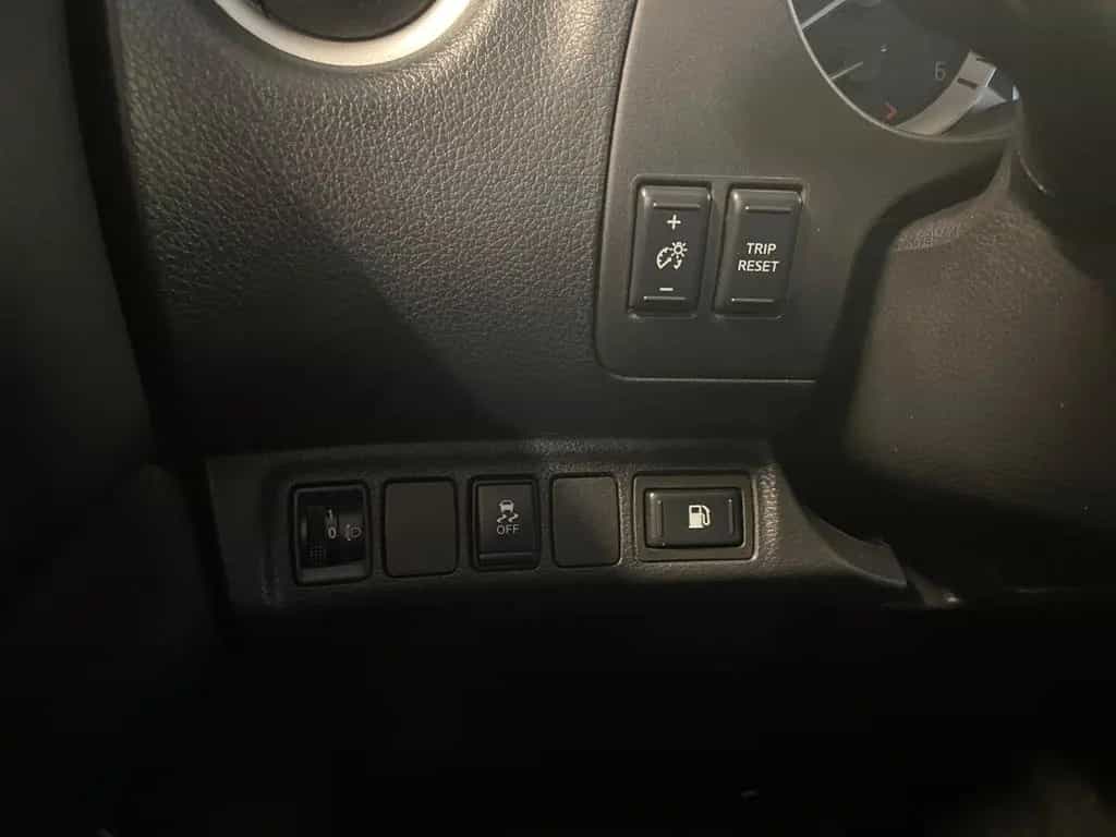 Nissan Navara 4x4 04/2021-photo-8