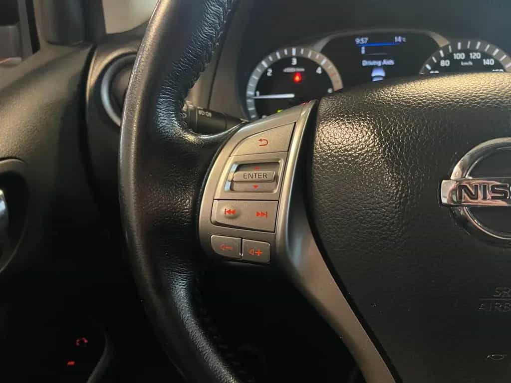 Nissan Navara 4x4 04/2021-photo-10