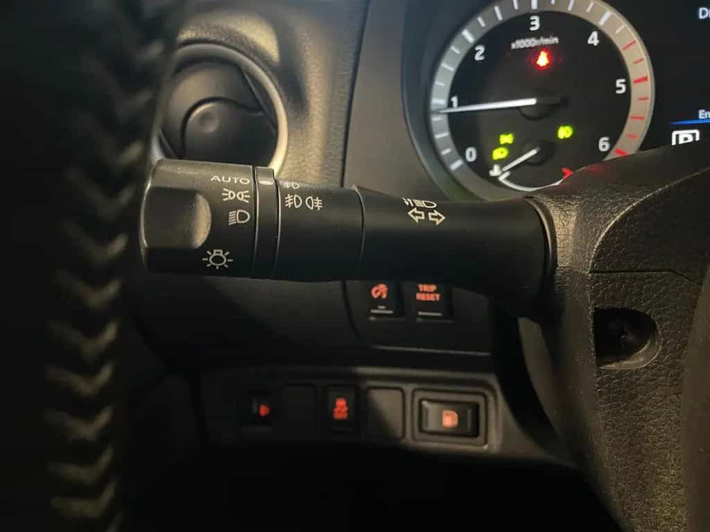 Nissan Navara 4x4 04/2021-photo-12