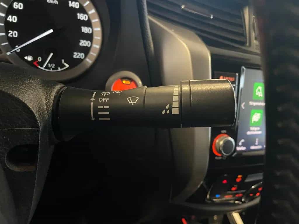 Nissan Navara 4x4 04/2021-photo-13