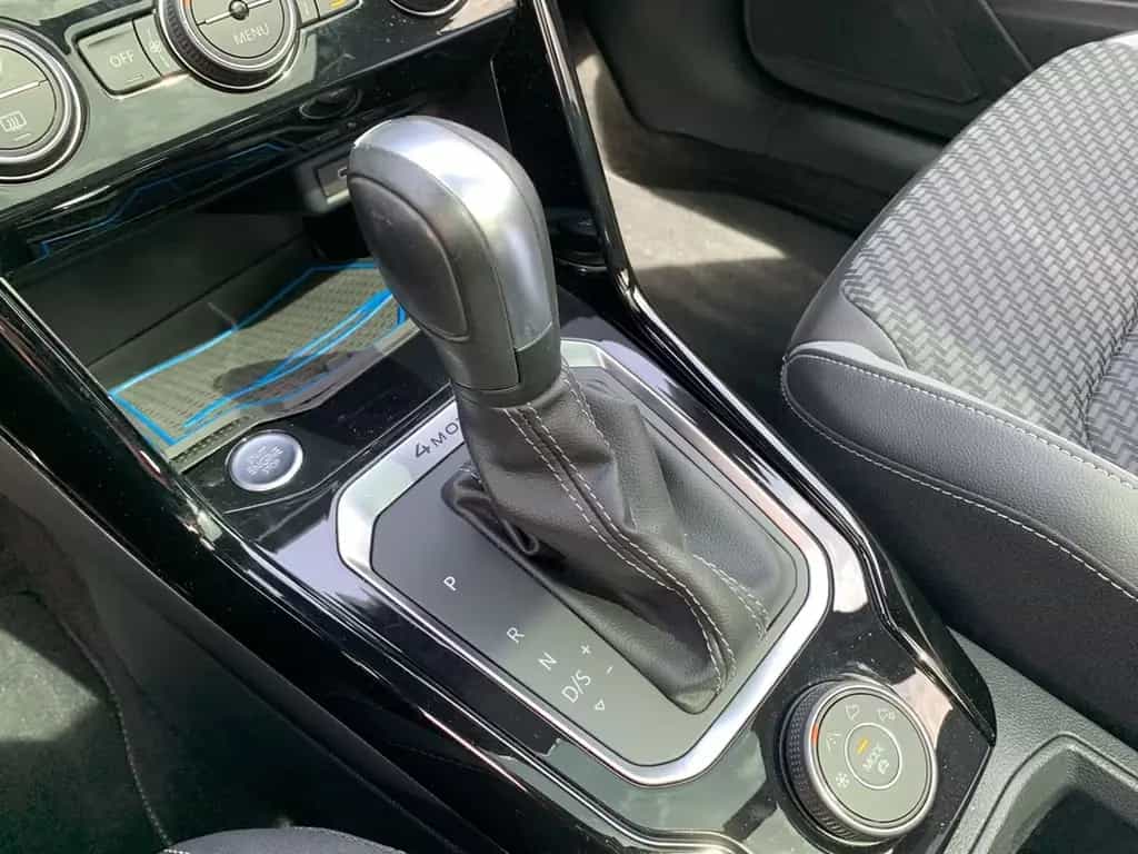 Volkswagen T-Roc R 4-MOTION AKRAPOVIC PANO+KAMERA+NAVI+DAB+ 09/2021-photo-18