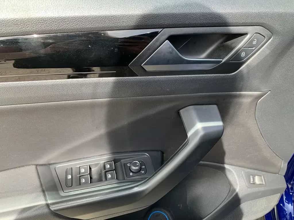 Volkswagen T-Roc R 4-MOTION AKRAPOVIC PANO+KAMERA+NAVI+DAB+ 09/2021-photo-19