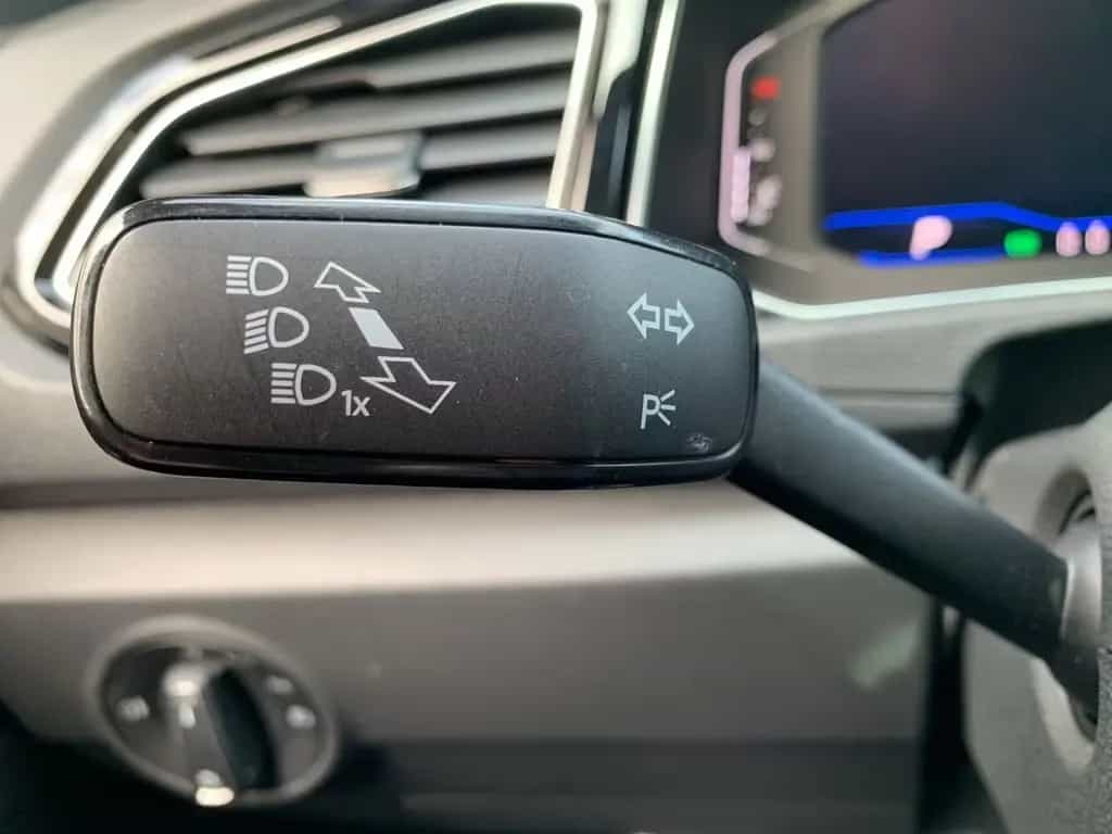 Volkswagen T-Roc R 4-MOTION AKRAPOVIC PANO+KAMERA+NAVI+DAB+ 09/2021-photo-21