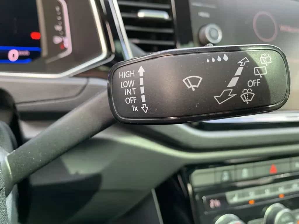 Volkswagen T-Roc R 4-MOTION AKRAPOVIC PANO+KAMERA+NAVI+DAB+ 09/2021-photo-22