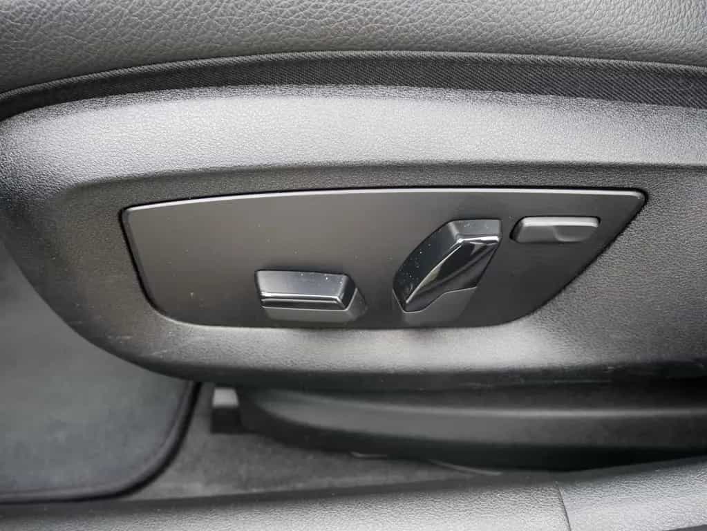 BMW 520 d Sport Line DAB ACC + Stop&Go Shz PDC 08/2020-photo-10