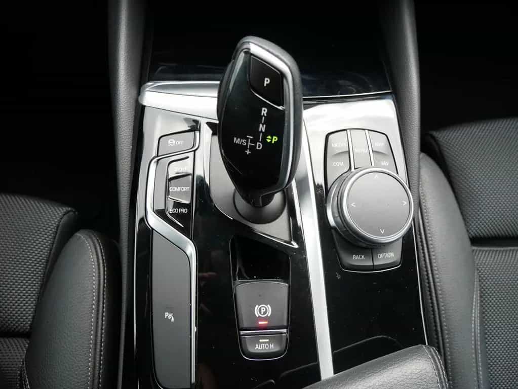 BMW 520 d Sport Line DAB ACC + Stop&Go Shz PDC 08/2020-photo-21