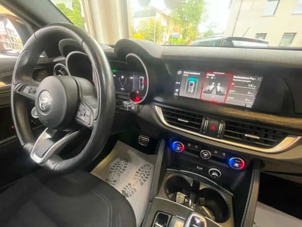 Alfa Romeo Stelvio 2.2 Turbodiesel 210 CV AT8 Q4 05/2023-photo-4