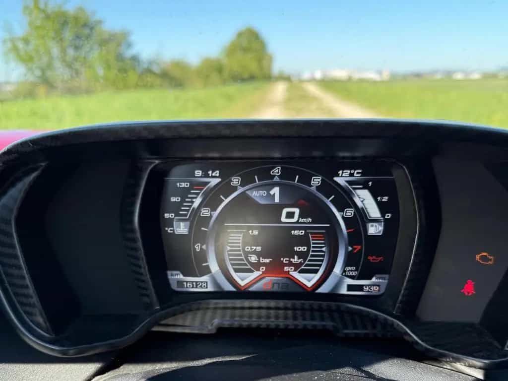 Alfa Romeo 4C 1.8 TBi 16V *Launch Edition #149 * 1. Hand* 12/2013-photo-12