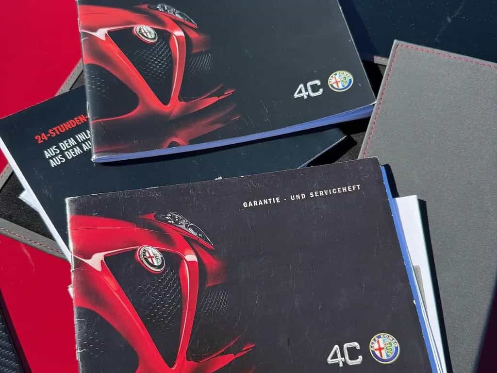 Alfa Romeo 4C 1.8 TBi 16V *Launch Edition #149 * 1. Hand* 12/2013-photo-19
