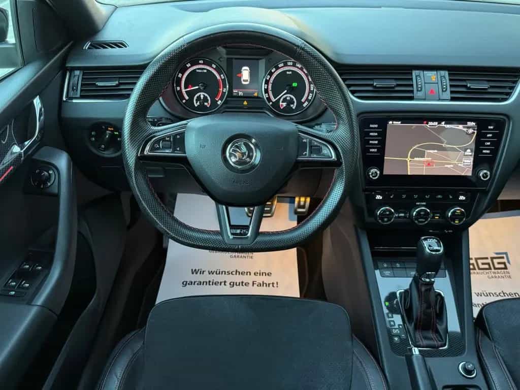 Skoda Octavia Combi RS *LED*NAVI*PANO*8 FACH*EURO 6* 01/2018-photo-18