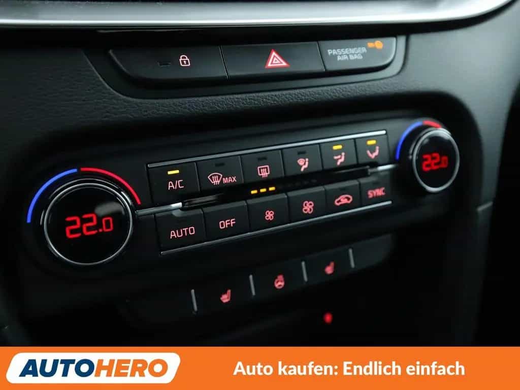 Kia XCeed 1.6 TGDI Black Xdition Aut.*NAVI*BiLED*CAM 08/2022-photo-23