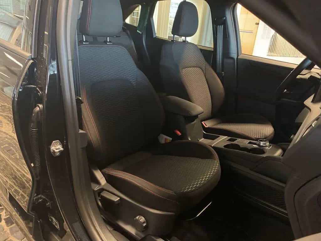 Ford Kuga ST-Line/ AHK abnehmbar/Ganzjahresreifen/LED 02/2026-photo-14