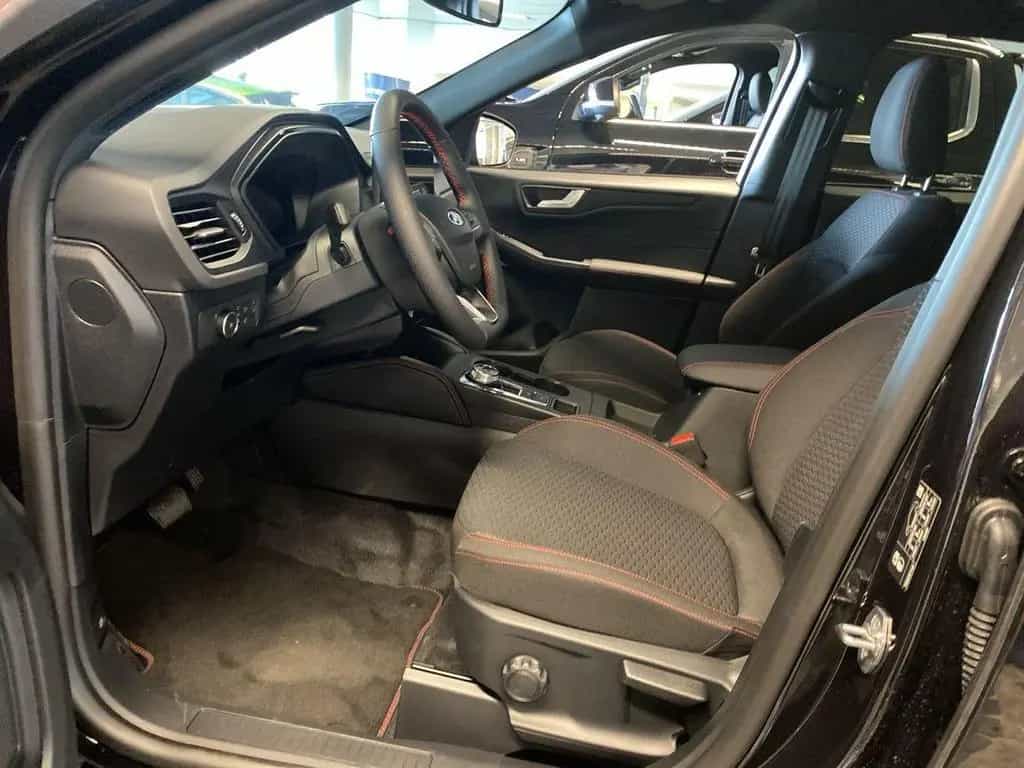 Ford Kuga ST-Line/ AHK abnehmbar/Ganzjahresreifen/LED 02/2026-photo-7