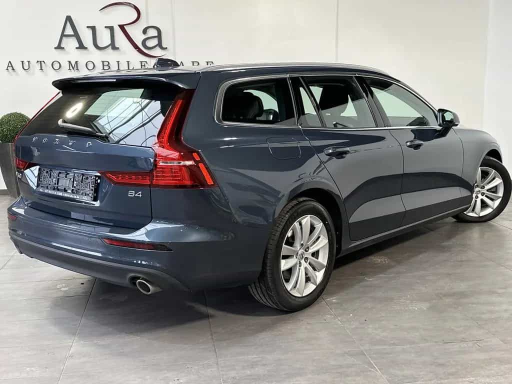 Volvo V60 B4 Momentum Pro NAV+LED+SHZ+KAM+DIGDISP+SH 03/2021-photo-3