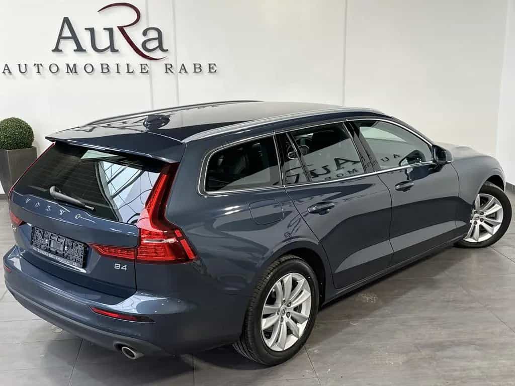 Volvo V60 B4 Momentum Pro NAV+LED+SHZ+KAM+DIGDISP+SH 03/2021-photo-4