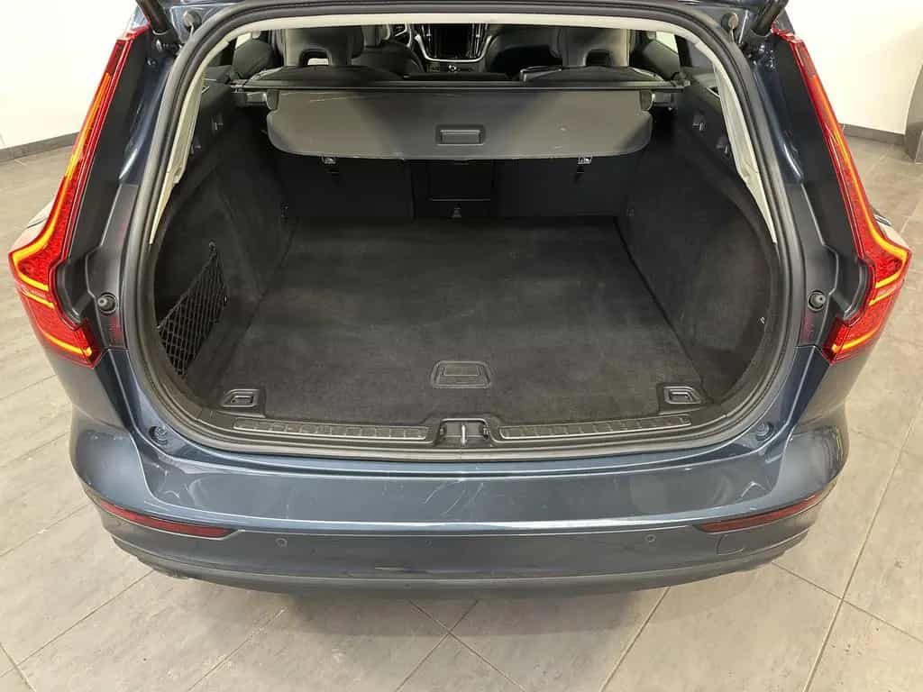 Volvo V60 B4 Momentum Pro NAV+LED+SHZ+KAM+DIGDISP+SH 03/2021-photo-5