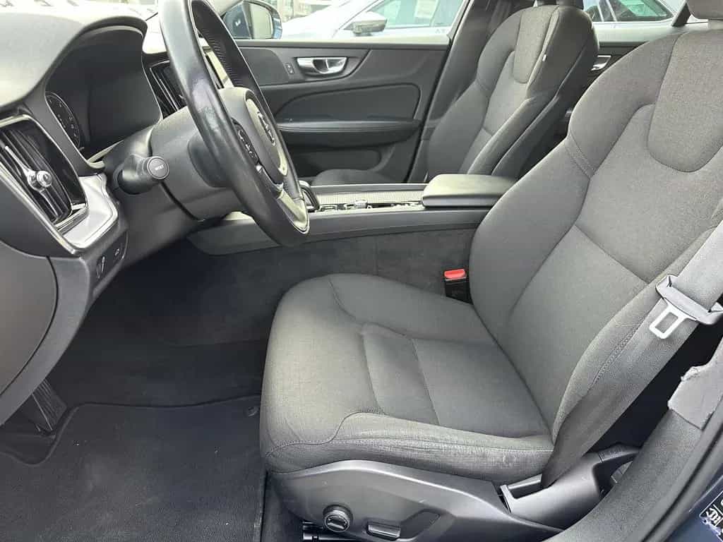 Volvo V60 B4 Momentum Pro NAV+LED+SHZ+KAM+DIGDISP+SH 03/2021-photo-8