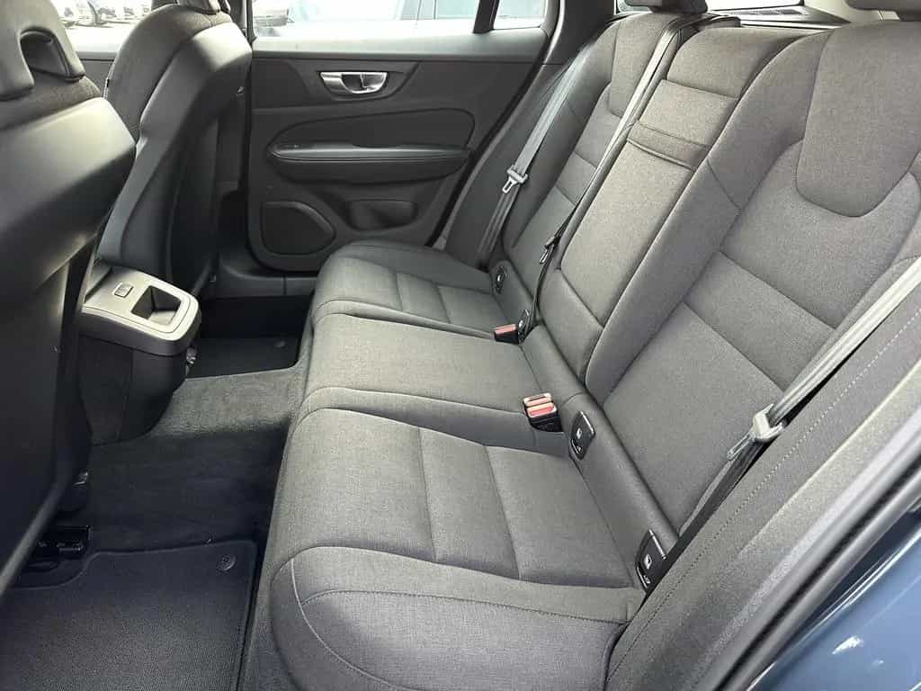 Volvo V60 B4 Momentum Pro NAV+LED+SHZ+KAM+DIGDISP+SH 03/2021-photo-9