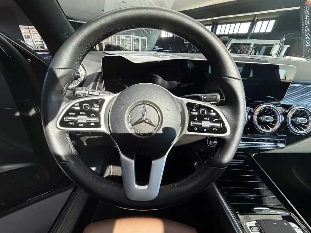 Mercedes-Benz GLB 250 GLB250 4Mat8G Progressive+Pano+Mulibeam+Rfkm. 10/2020-photo-15
