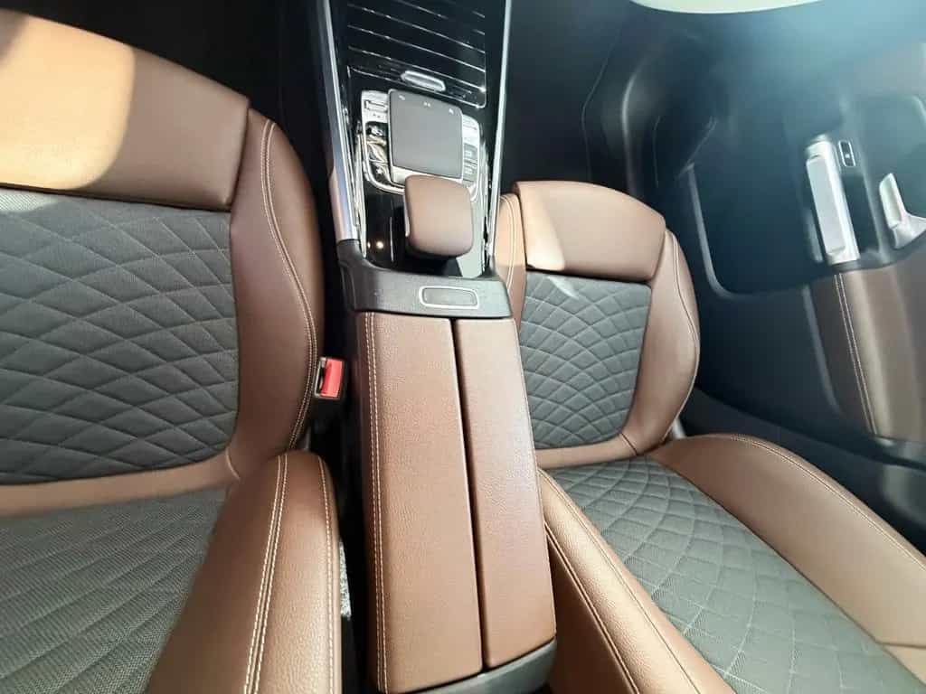 Mercedes-Benz GLB 250 GLB250 4Mat8G Progressive+Pano+Mulibeam+Rfkm. 10/2020-photo-16