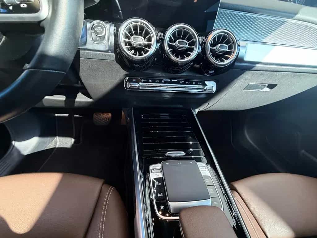 Mercedes-Benz GLB 250 GLB250 4Mat8G Progressive+Pano+Mulibeam+Rfkm. 10/2020-photo-17