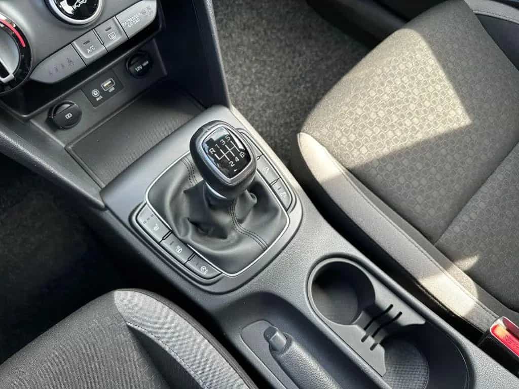 Hyundai KONA 1.0 T-GDI Trend Kamera Kamera Navi Shz 09/2018-photo-13